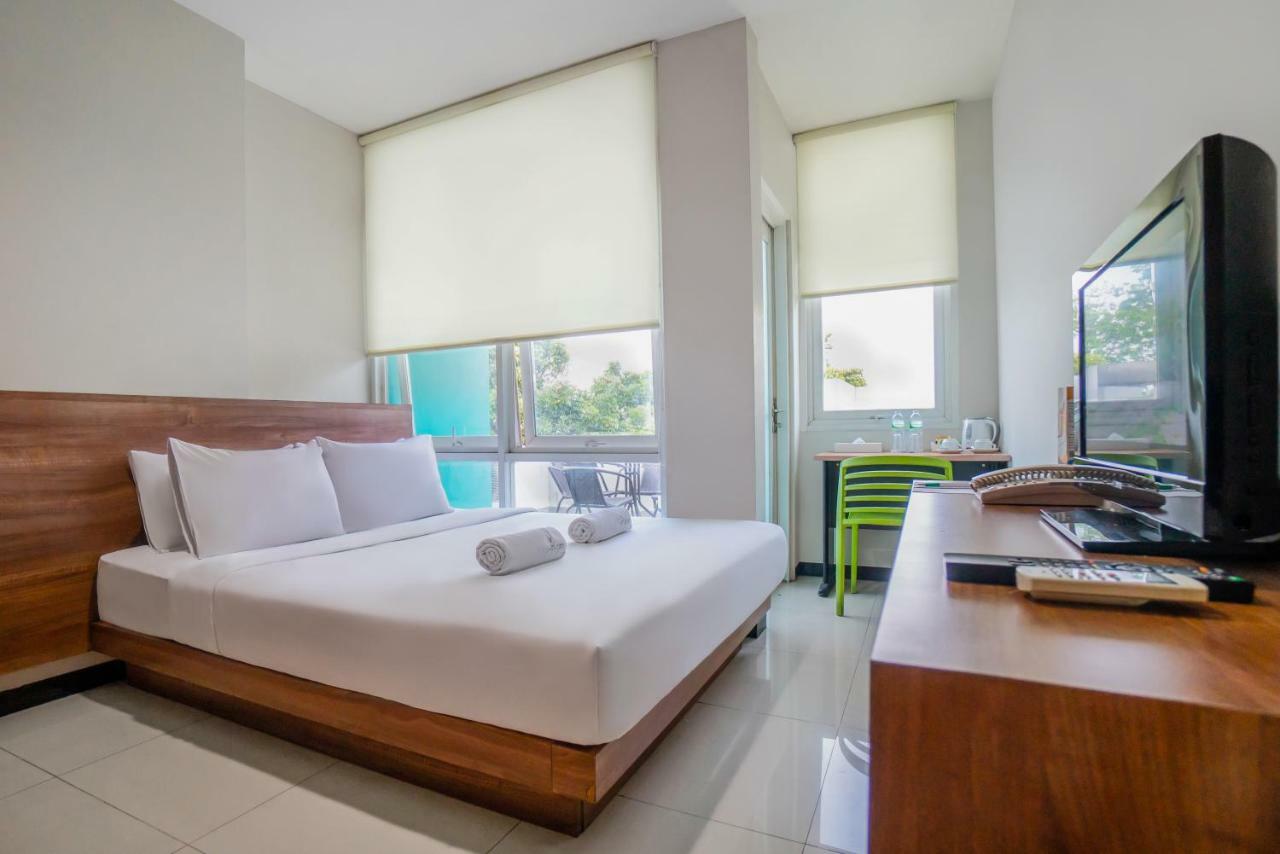 Legreen Suite Tebet Jakarta Exteriör bild