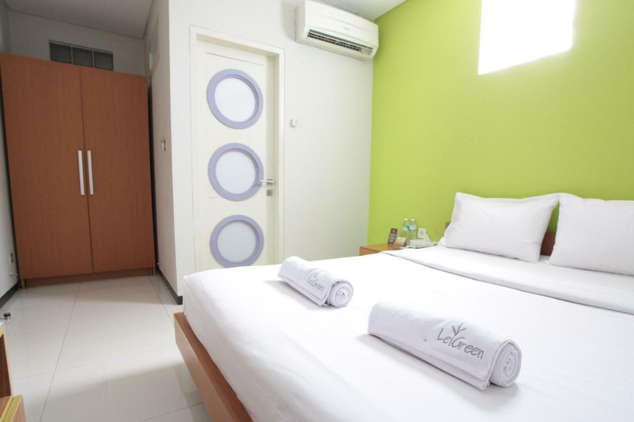 Legreen Suite Tebet Jakarta Exteriör bild